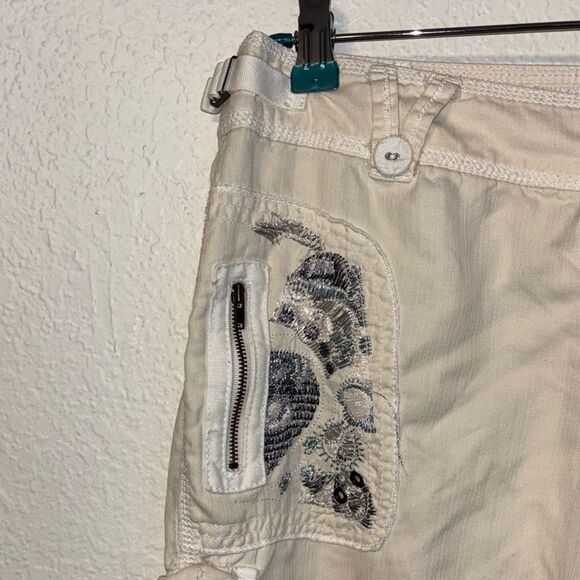 Da Nang Embroidered Cargo Bermuda Shorts Small - Picture 4 of 6